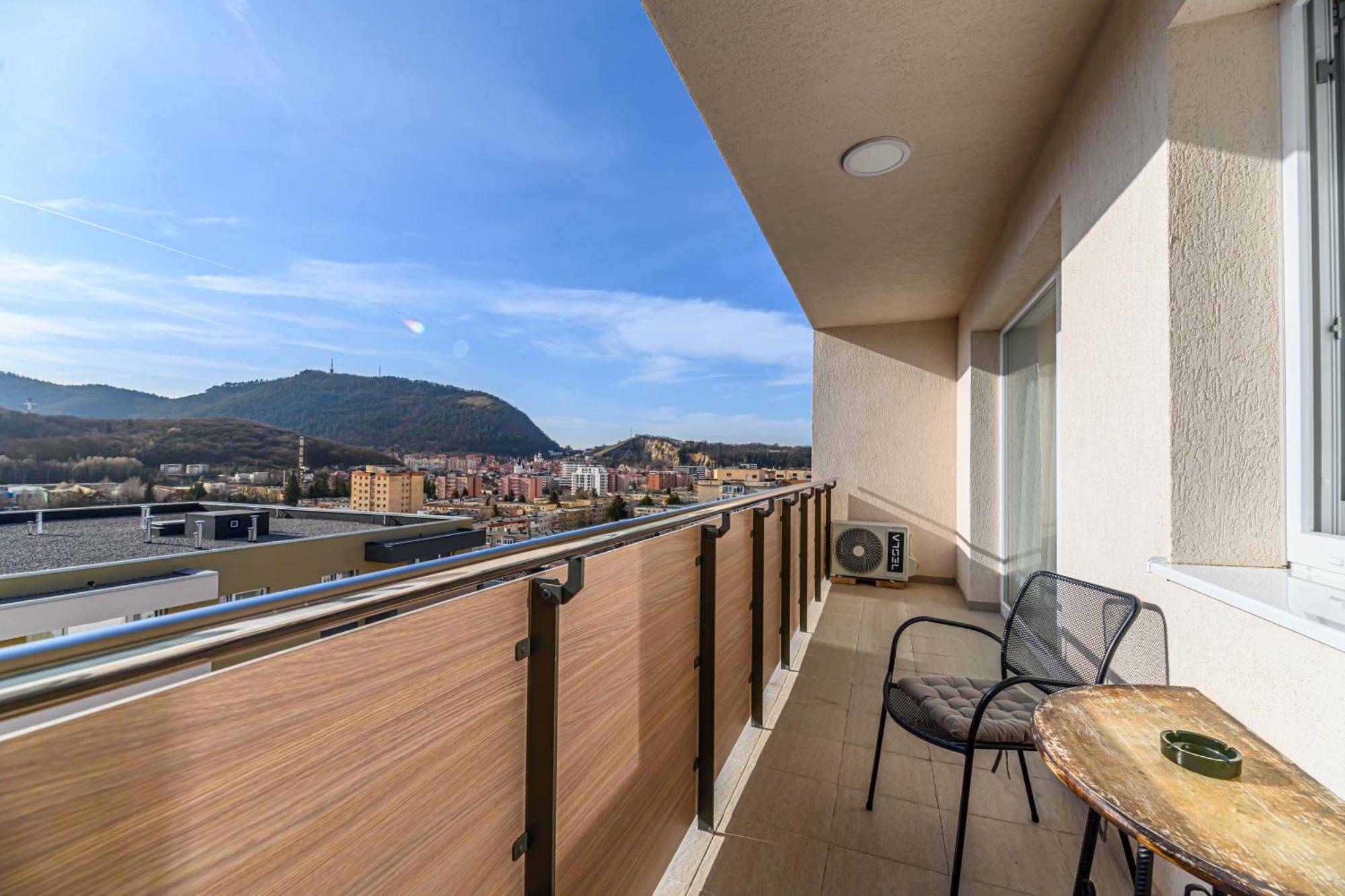 B-Holiday Luxury Apartments Urban Plaza บราชอฟ ภายนอก รูปภาพ