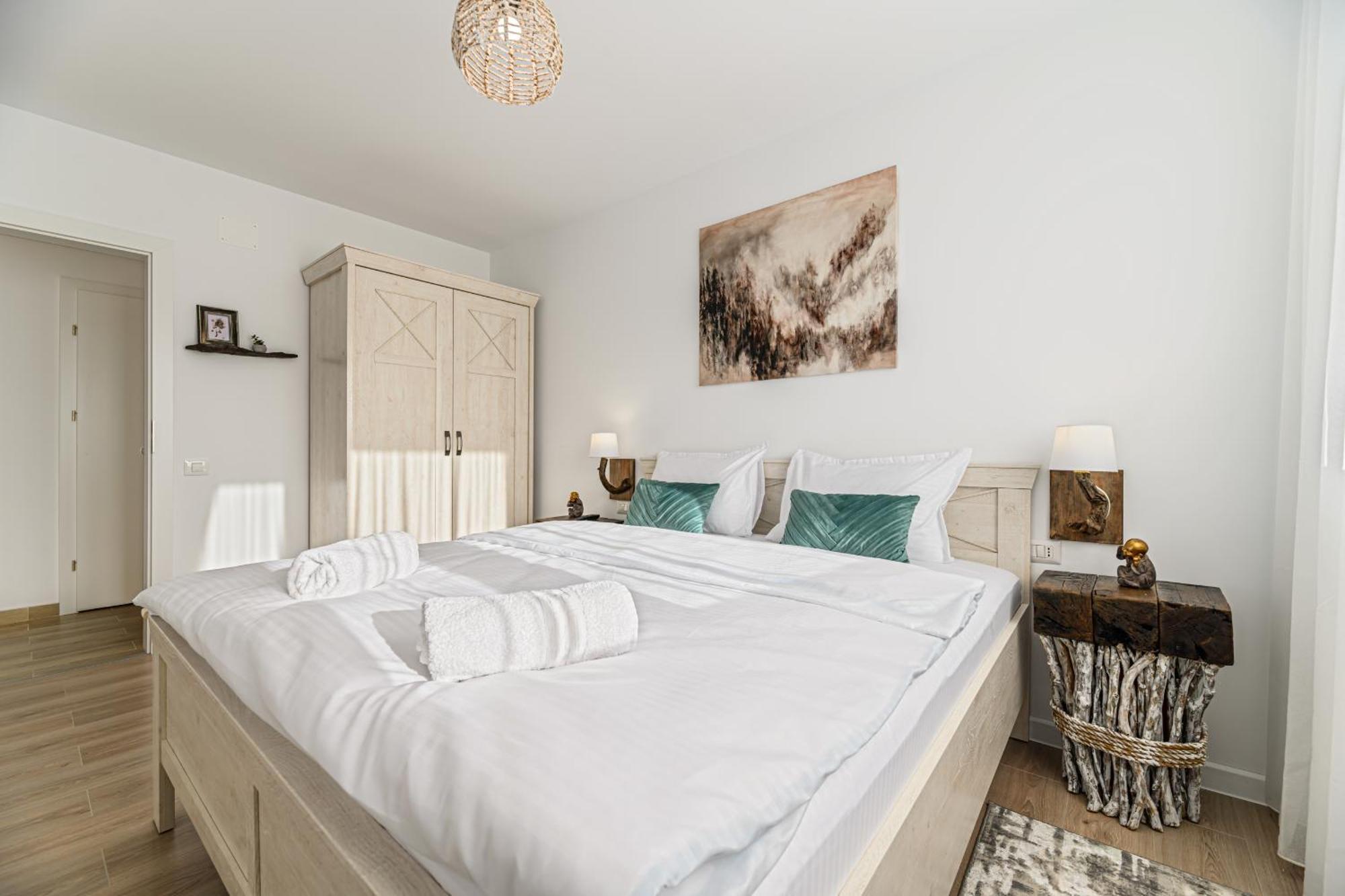 B-Holiday Luxury Apartments Urban Plaza บราชอฟ ภายนอก รูปภาพ
