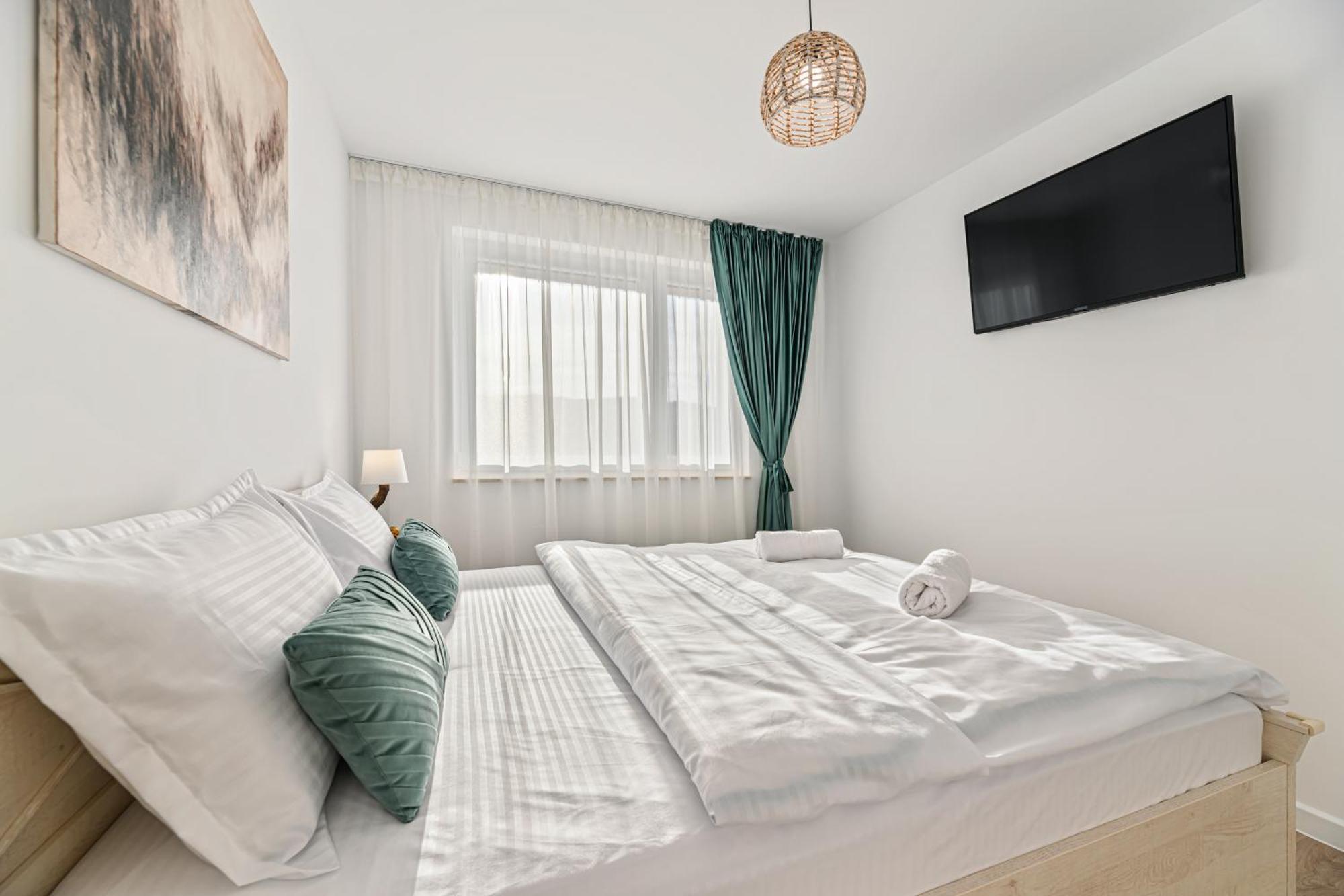 B-Holiday Luxury Apartments Urban Plaza บราชอฟ ภายนอก รูปภาพ