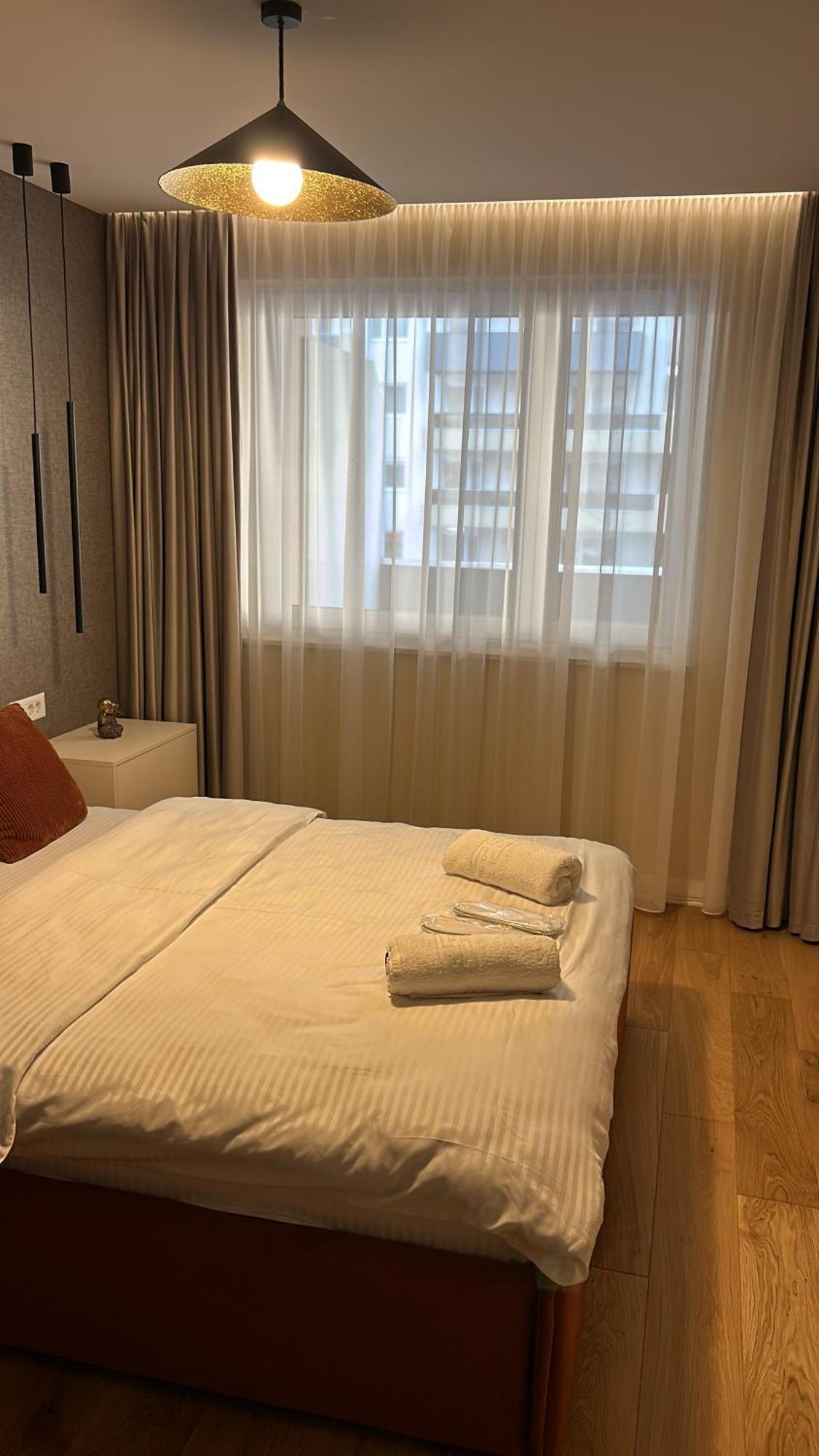 B-Holiday Luxury Apartments Urban Plaza บราชอฟ ภายนอก รูปภาพ