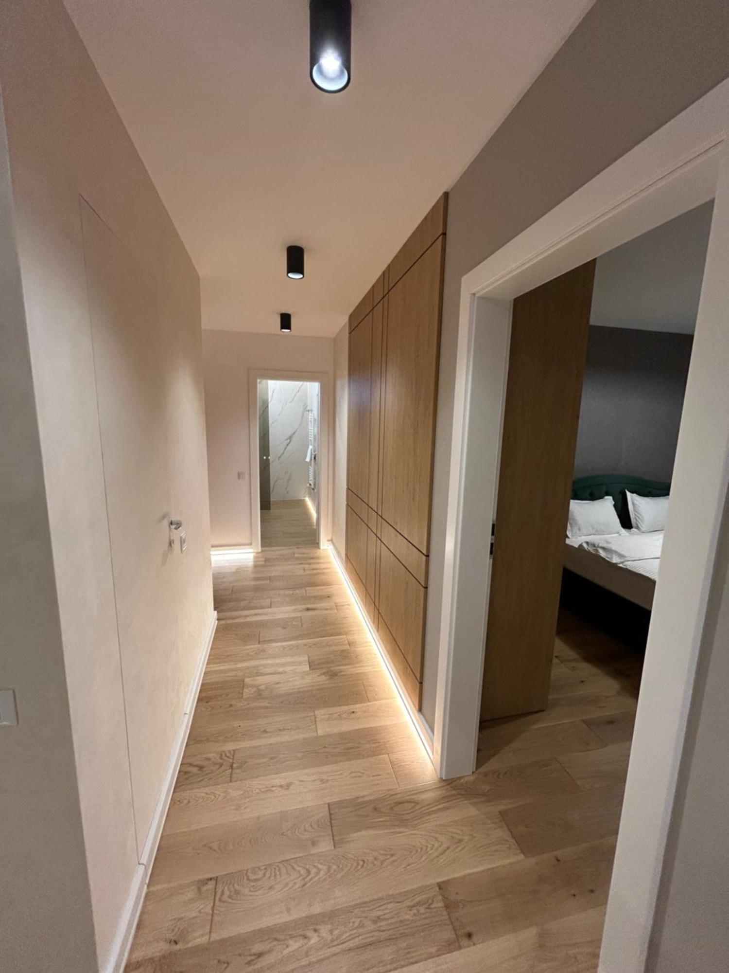 B-Holiday Luxury Apartments Urban Plaza บราชอฟ ภายนอก รูปภาพ