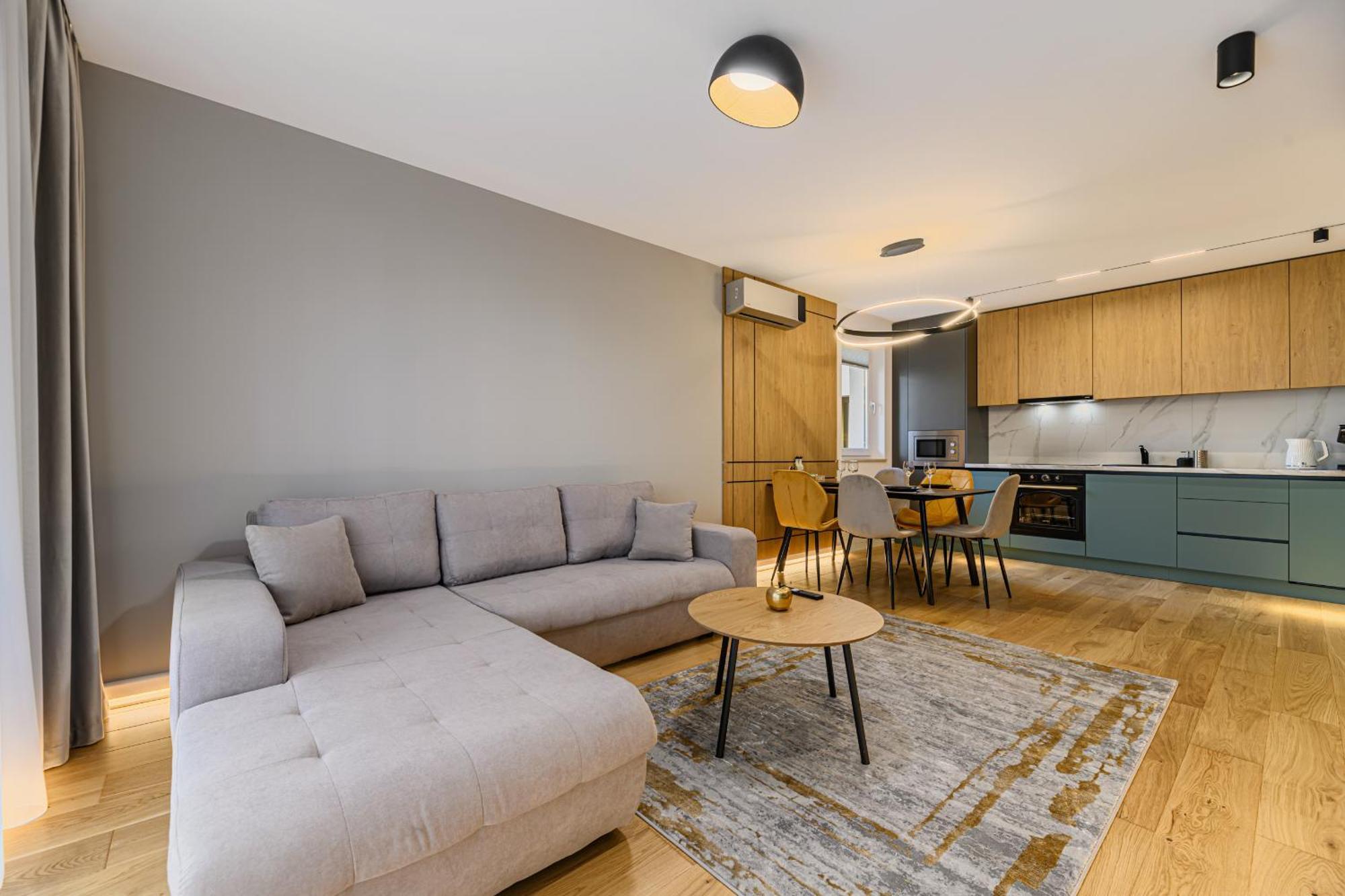 B-Holiday Luxury Apartments Urban Plaza บราชอฟ ภายนอก รูปภาพ