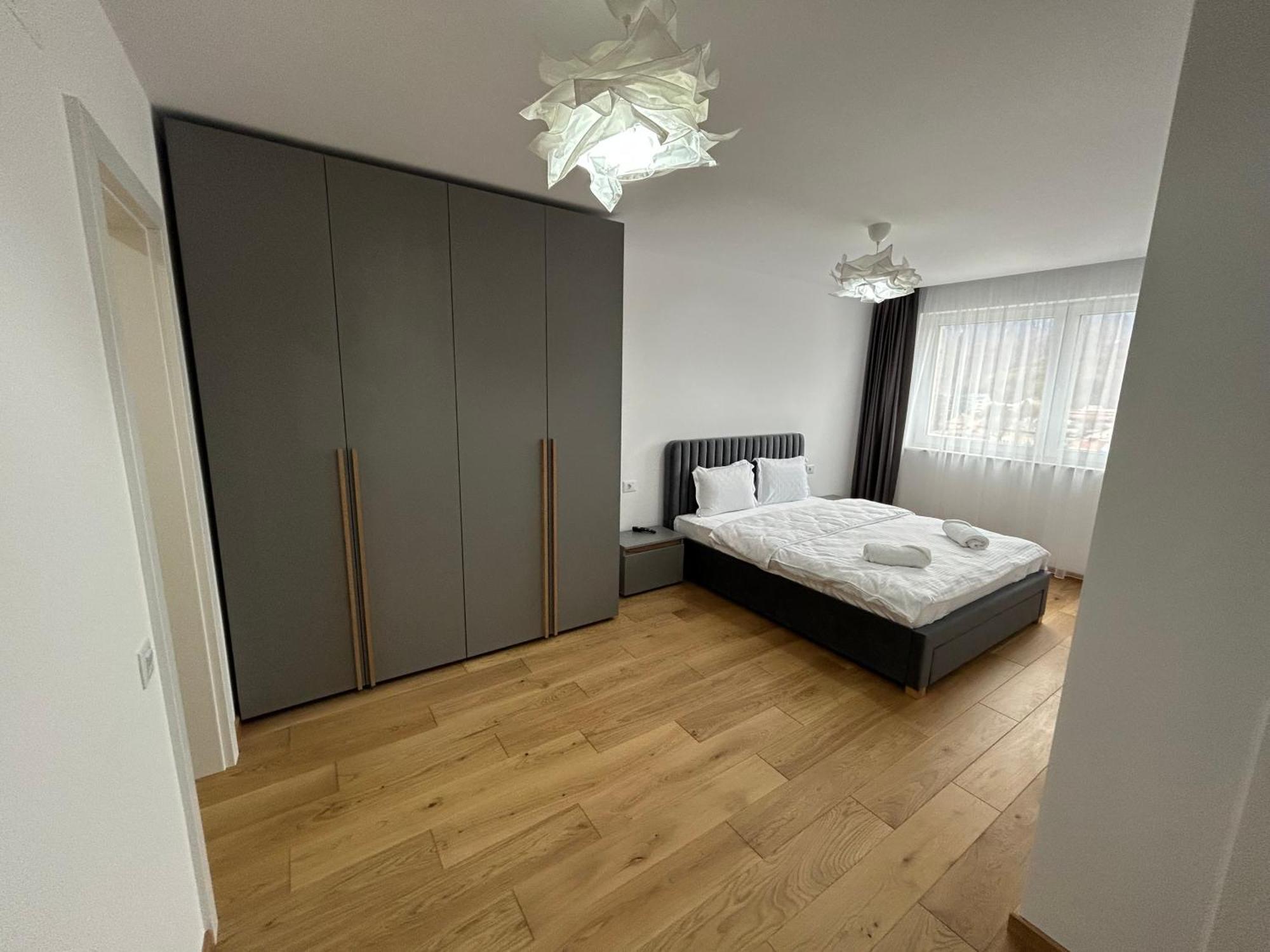 B-Holiday Luxury Apartments Urban Plaza บราชอฟ ภายนอก รูปภาพ