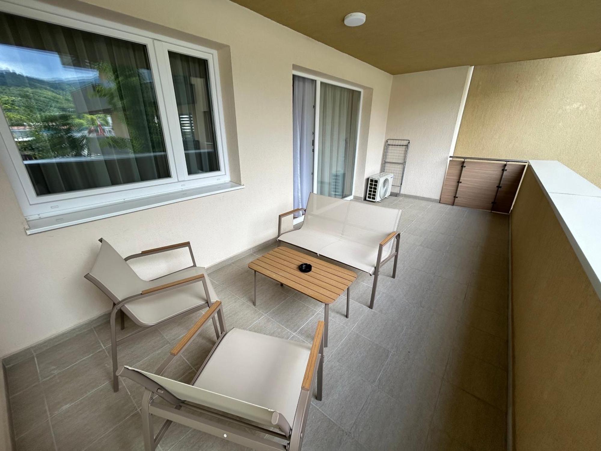 B-Holiday Luxury Apartments Urban Plaza บราชอฟ ภายนอก รูปภาพ
